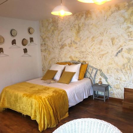 Grande Chambre Familiale Tout Bonnement Bien Putot-en-Auge Extérieur photo