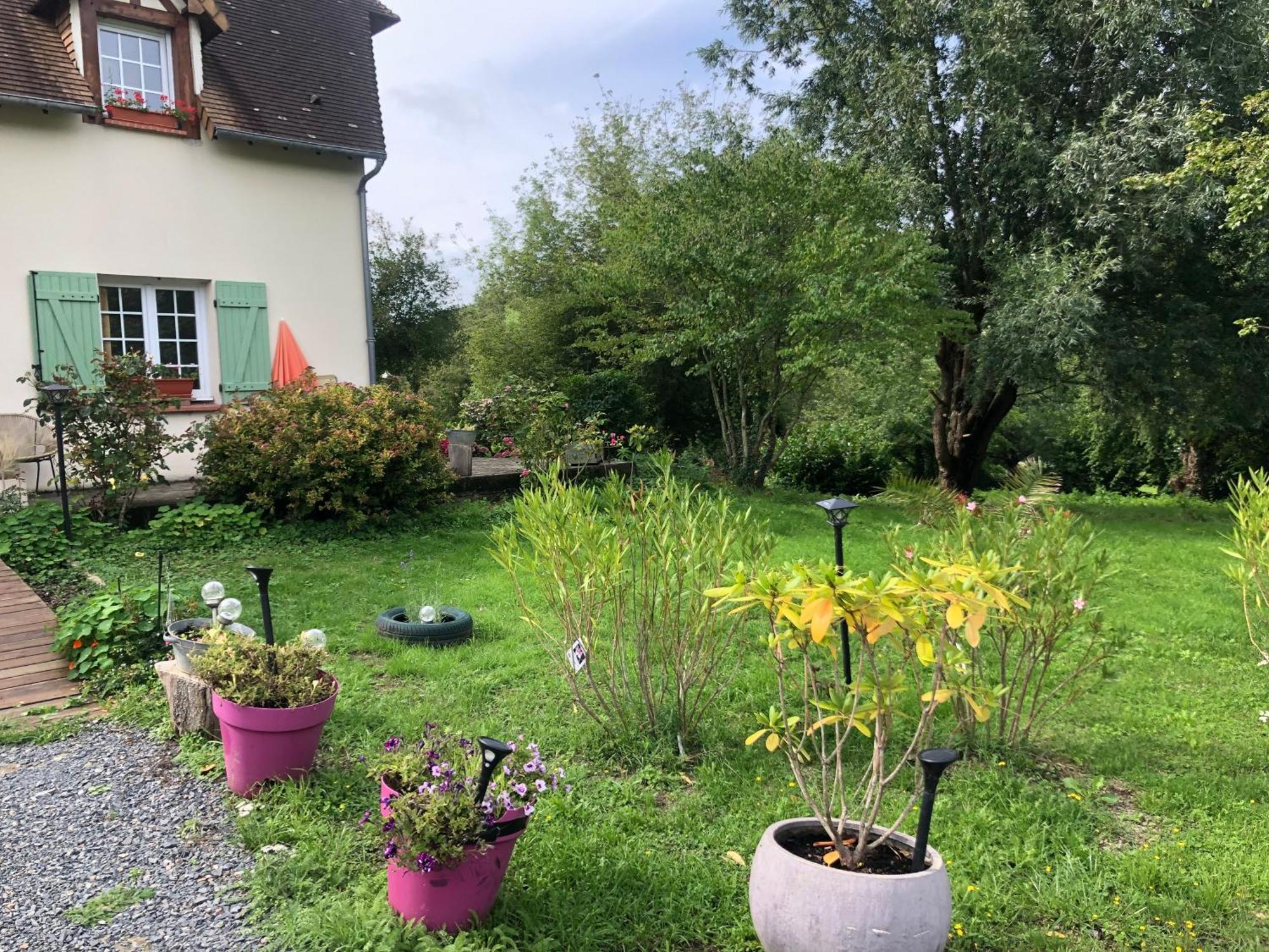 Grande Chambre Familiale Tout Bonnement Bien Putot-en-Auge Extérieur photo